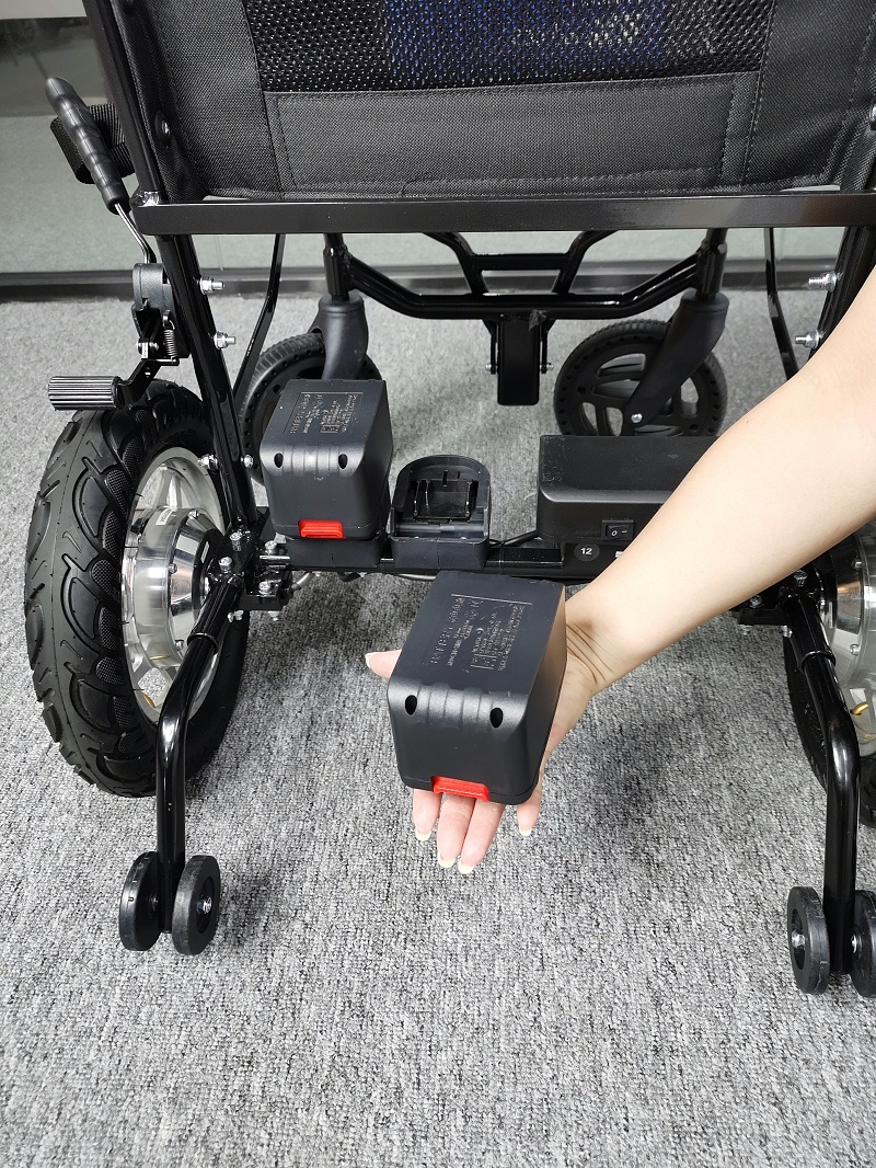 輕型電動輪椅電池