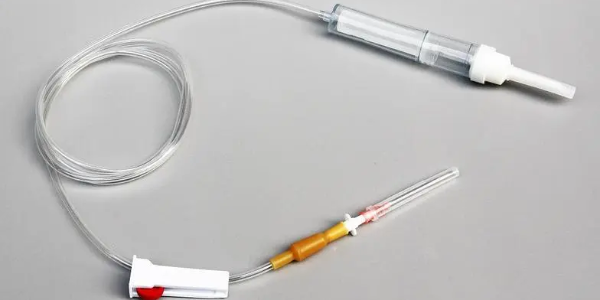 為什么輸血器每4小時(shí)更換一次？